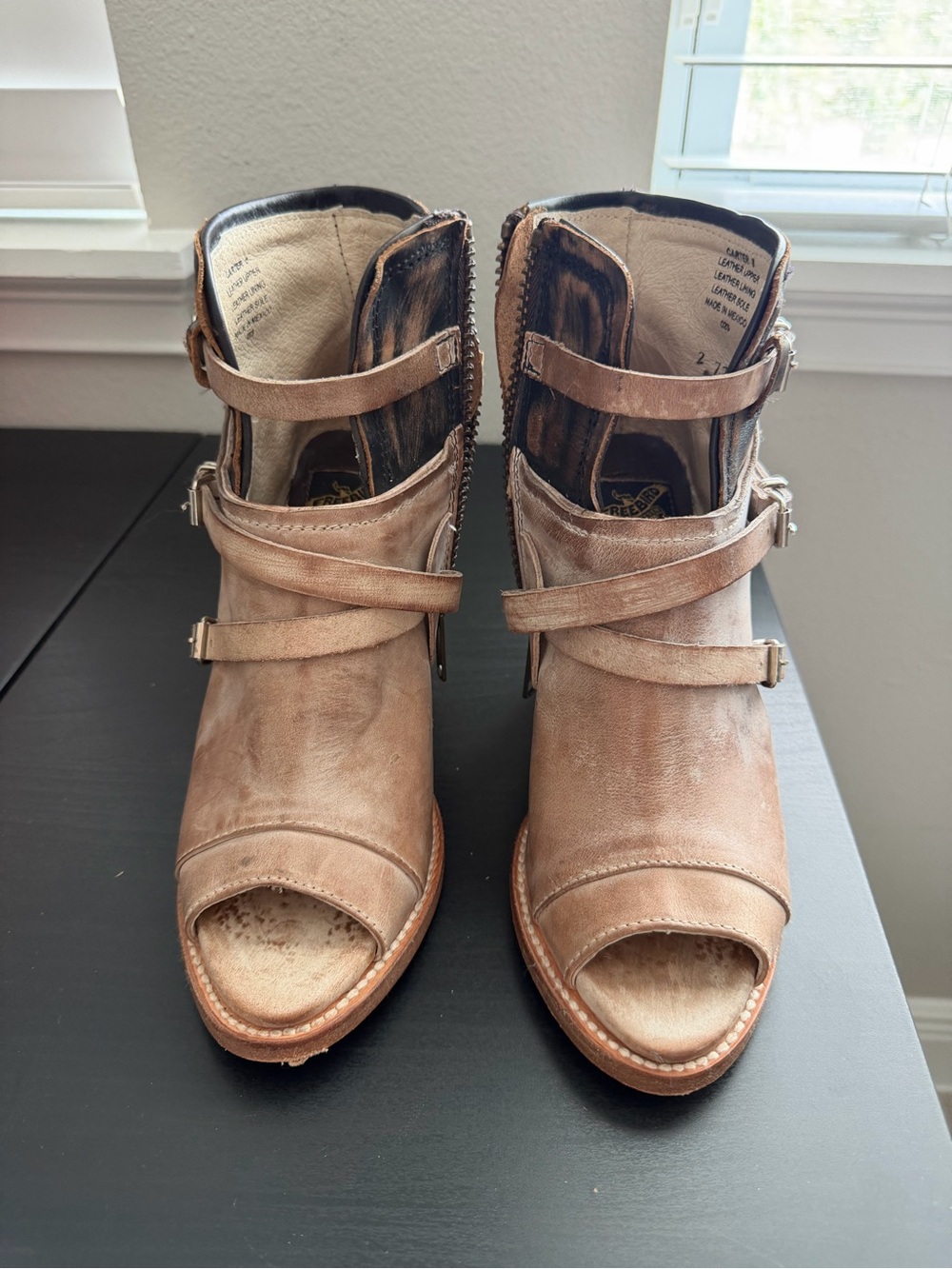 FREEBIRD by STEVEN - CARTERR heeled ankle shoes size 8 - Picture 4 of 9
